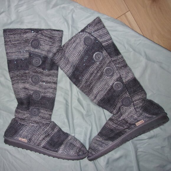 size 8 sweater boots shoes womens gray  slippers   eight - Picture 1 of 5